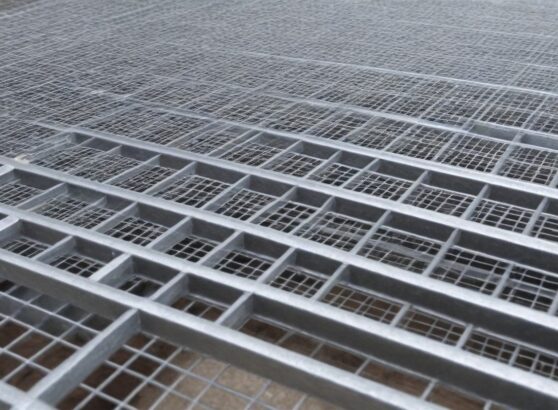 Steel grating deck manufacturer